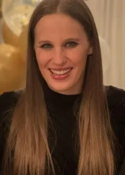 Dr. Suzy Huycke