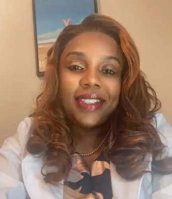 Funmilola Omo-Olaoye, PMHNP