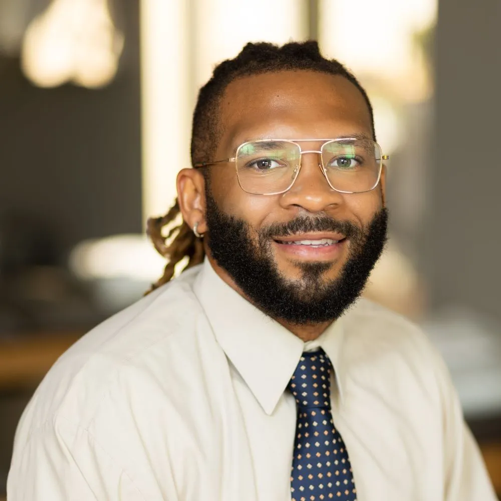 Hyneef Banks, PTA - Hapeville, GA - Physical Therapy