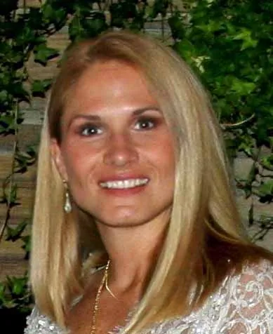 Dr. Daniela Rodriguez, MD - Saint Clair Shores, MI - Plastic Surgery