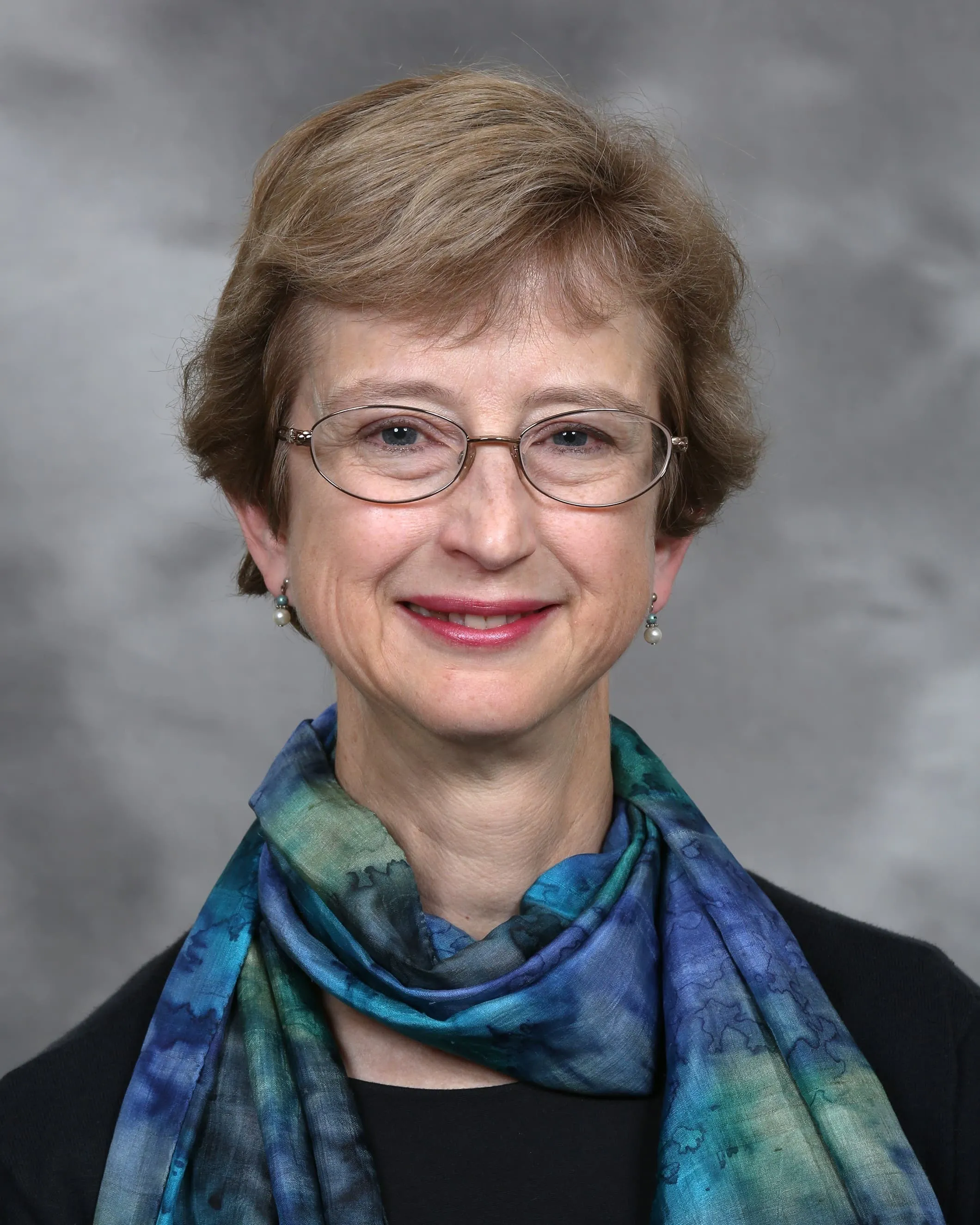 Dr. Holly Marie Bell Hendrickson, MD - Indianapolis, IN - Family Medicine