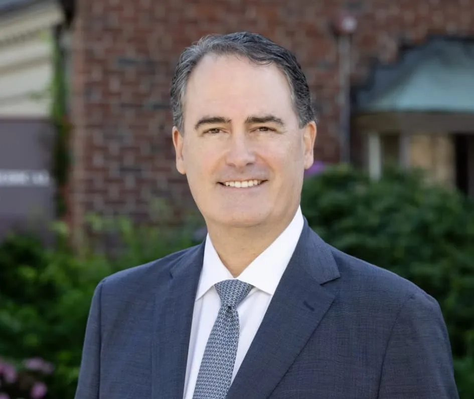 Dr. Geoffrey Michael Burns, M.D., FAAFP, MD - Wellesley, MA - Internal Medicine, Family Medicine, Preventative Medicine, Public Health & General Preventive Medicine