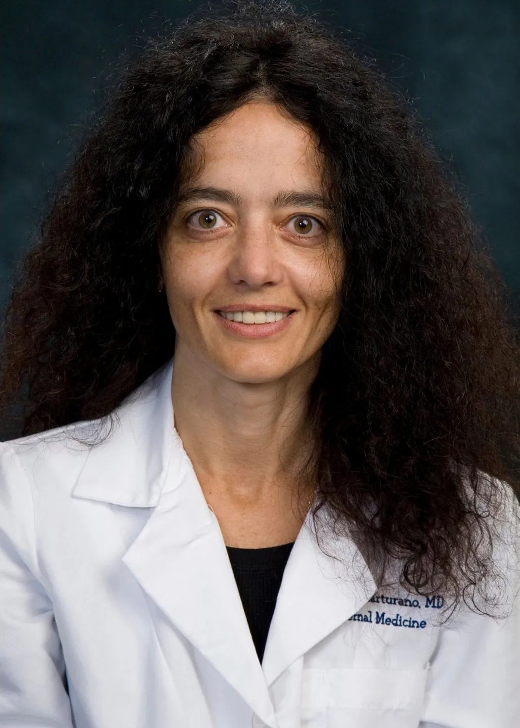 Dr. Cinthya V Marturano, MD - Boston, MA - Internal Medicine