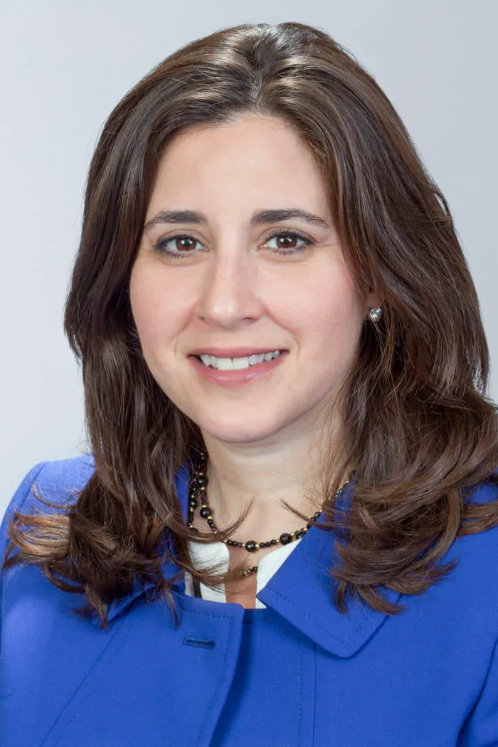 Dr. Lori E Medeiros, MD - Rochester, NY - Surgery, Other Specialty, Surgical Oncology
