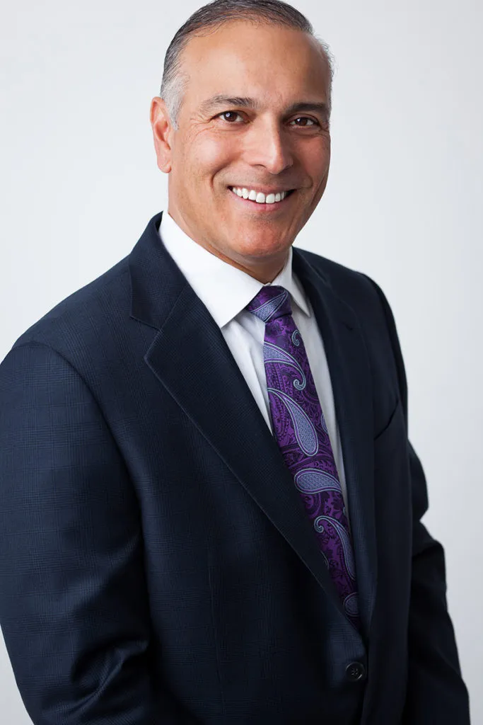 Dr. Robert L Mahanti