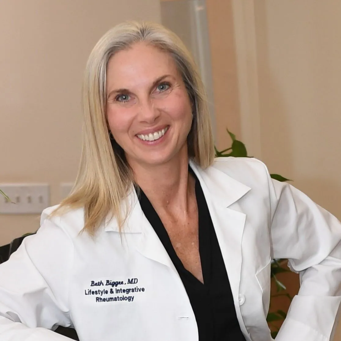 Dr. Beth Biggee, MD - North Andover, MA - Rheumatology, Integrative Medicine