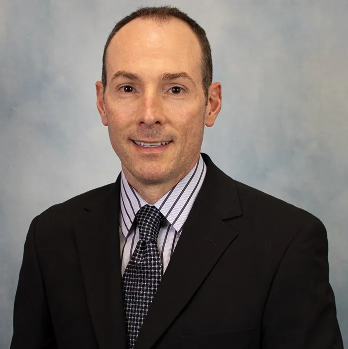 Dr. Benjamin D Mac Lennan, MD