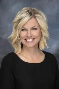 Dr. Christa S. Mclaughlin, MD - Davenport, IA - Family Medicine