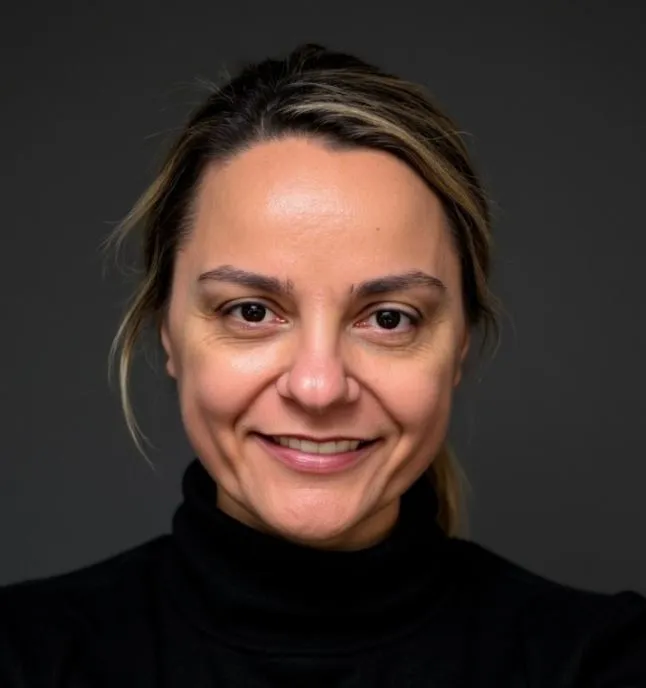 Dr. Oana Stingu