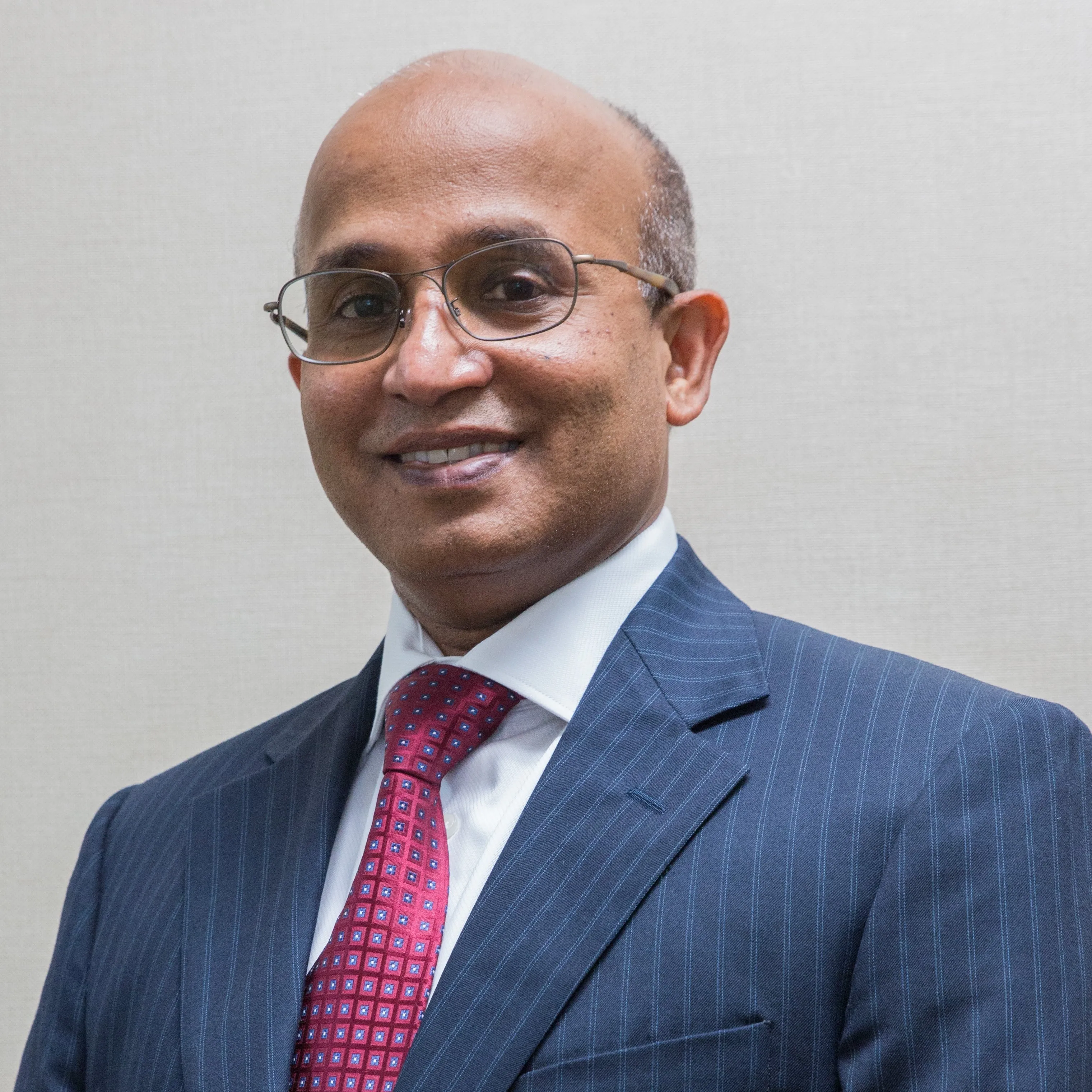 Dr. Uthan Vivek, MD - Suwanee, GA - Vascular Surgery, Vascular & Interventional Radiology