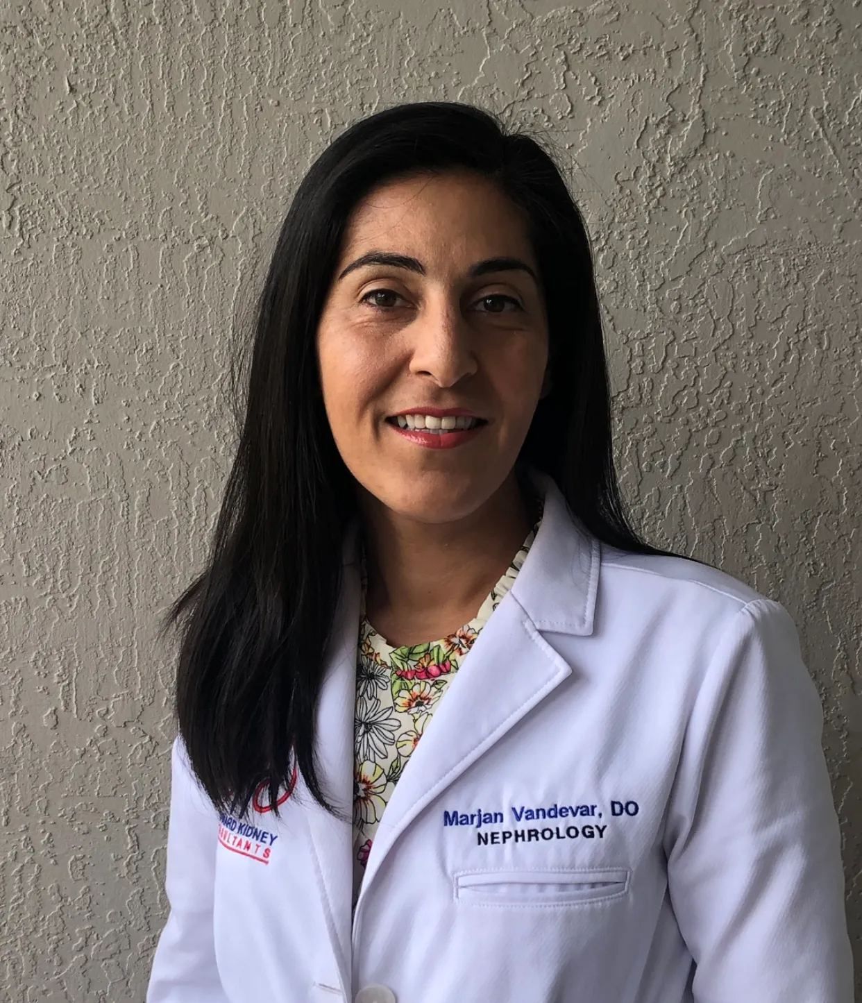 Dr. Marjan Vandevar, DO - Ocoee, FL - Nephrology, Internal Medicine