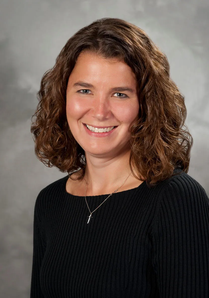 Dr. Cynthia Lynn Larson, MD - SALINE, MI - Critical Care Medicine, Internal Medicine, Pulmonology