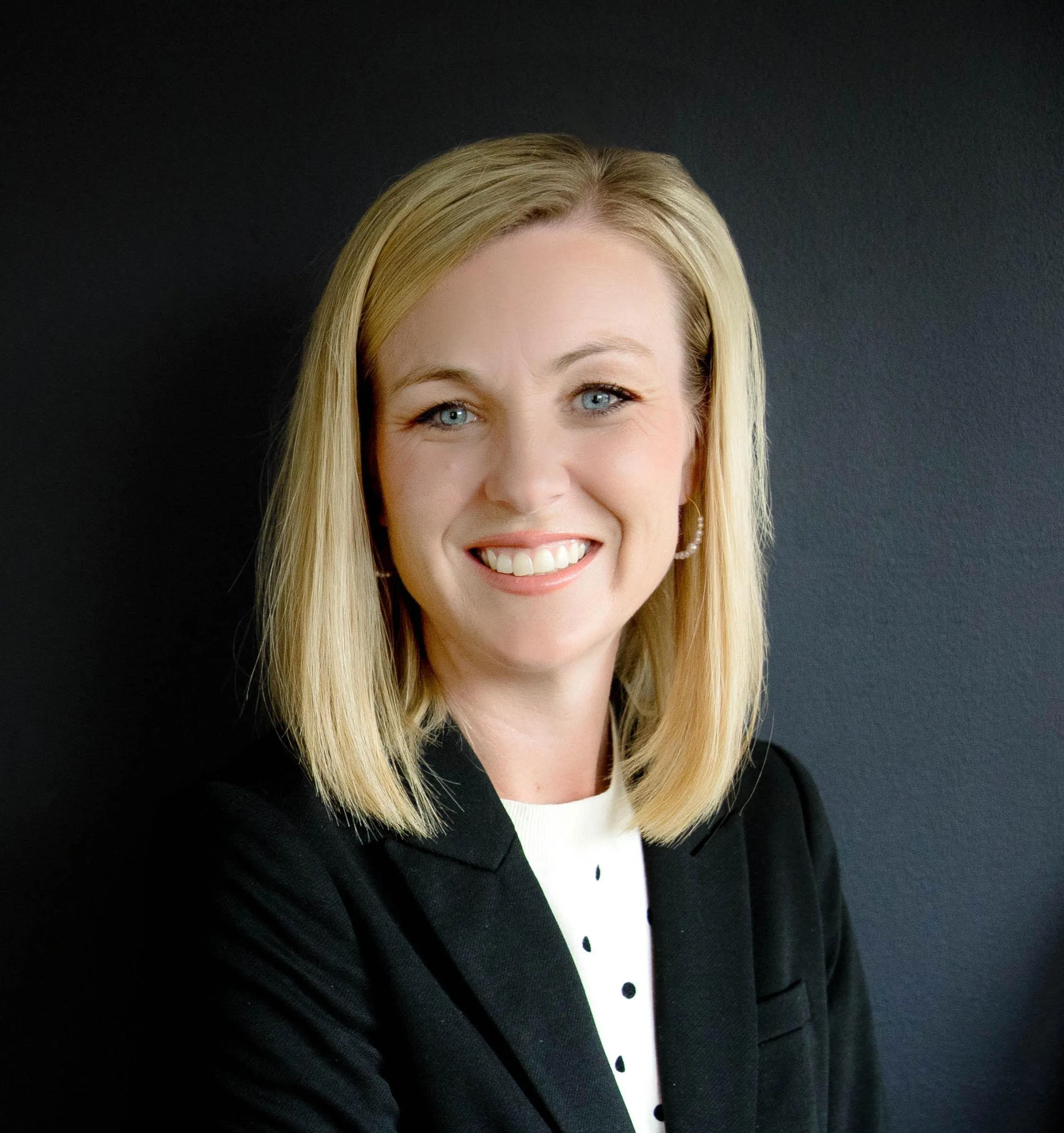 Dr. Nicole Stoecken, DO - Grimes, IA - Pediatrics, Internist/pediatrician