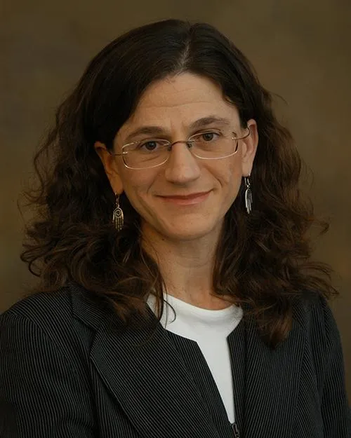 Dr. Leah Wolfe, MD - Odenton, MD - Internal Medicine