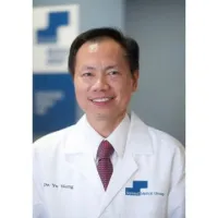 Dr. Alberto Yu Wong, MD - Watertown, MA - Internal Medicine