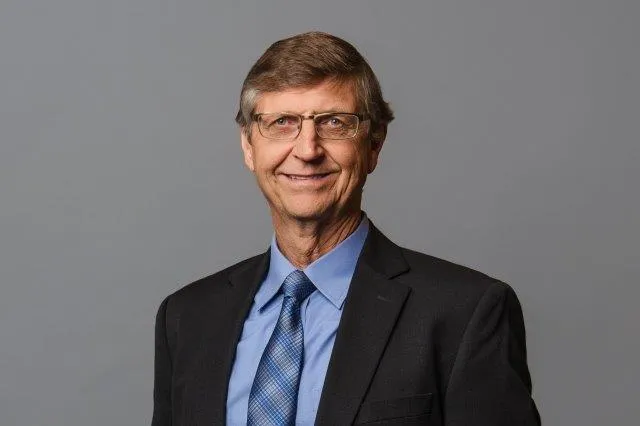 Dr. Raymond P Vandenhoven, MD