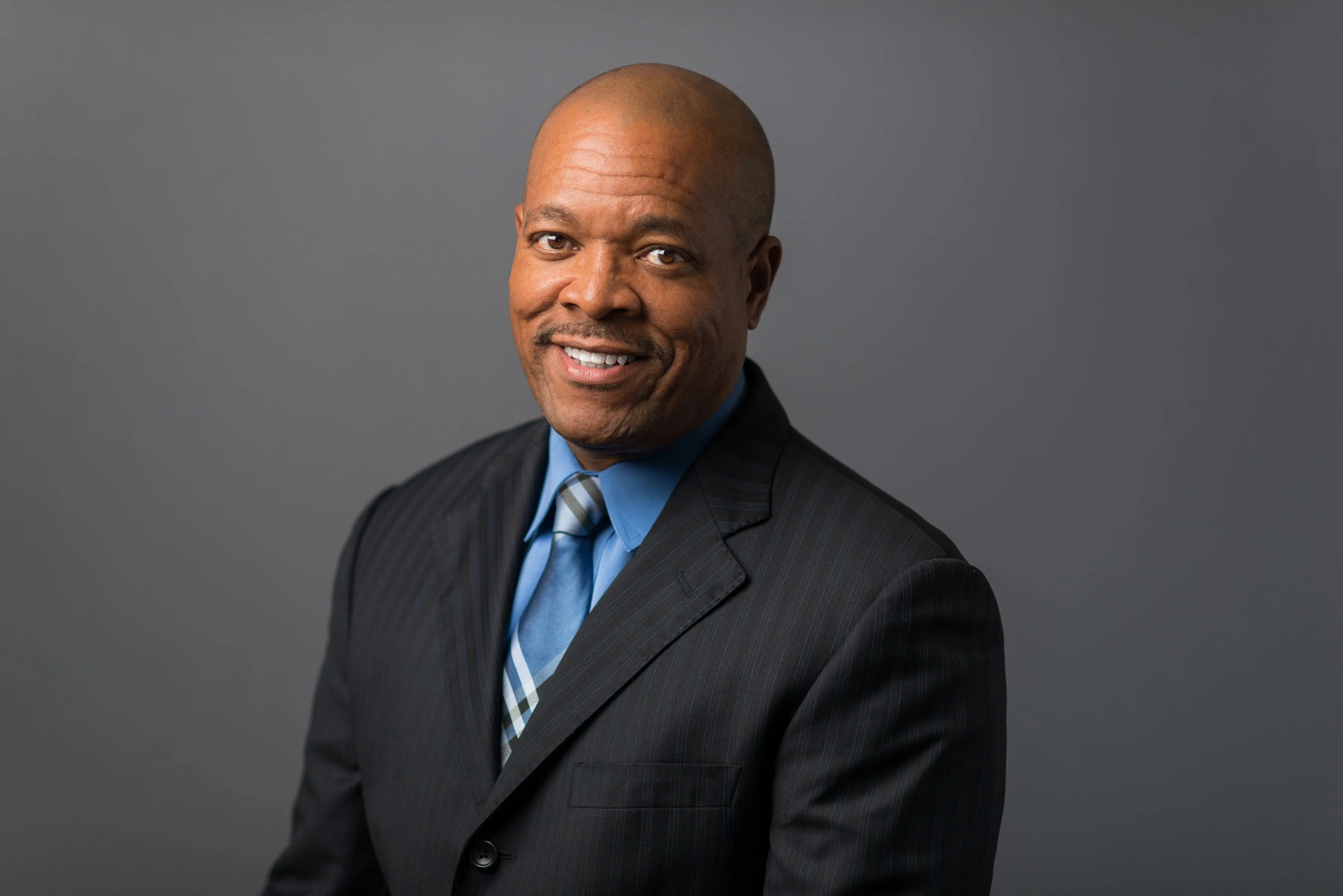 Dr. Maurice Goins - Fayetteville, GA - Orthopedic Surgery, General Orthopedics, General Surgeon