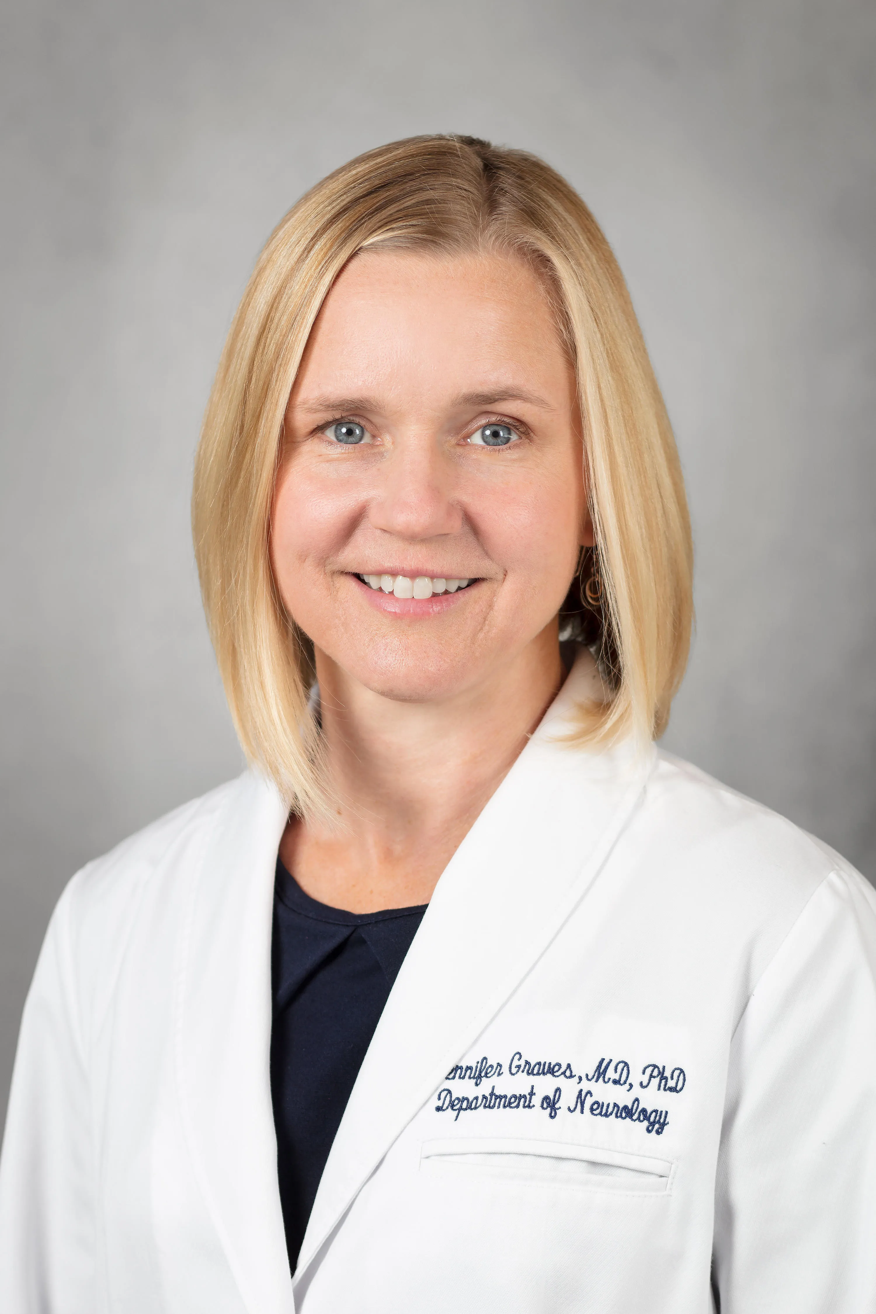 Dr. Jennifer Graves, MD, PhD - San Diego, CA - Neurology, Neurologist