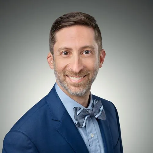 Zac Ravage - Skokie, IL - Ophthalmology