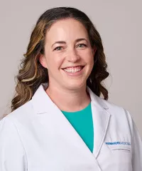 Dr. Caitlyn B De Kanter, DO - SPRINGFIELD, VA - Family Medicine