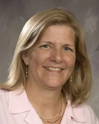 Dr. Holly Elaine Perry, MD - Springfield, MA - Pediatrics