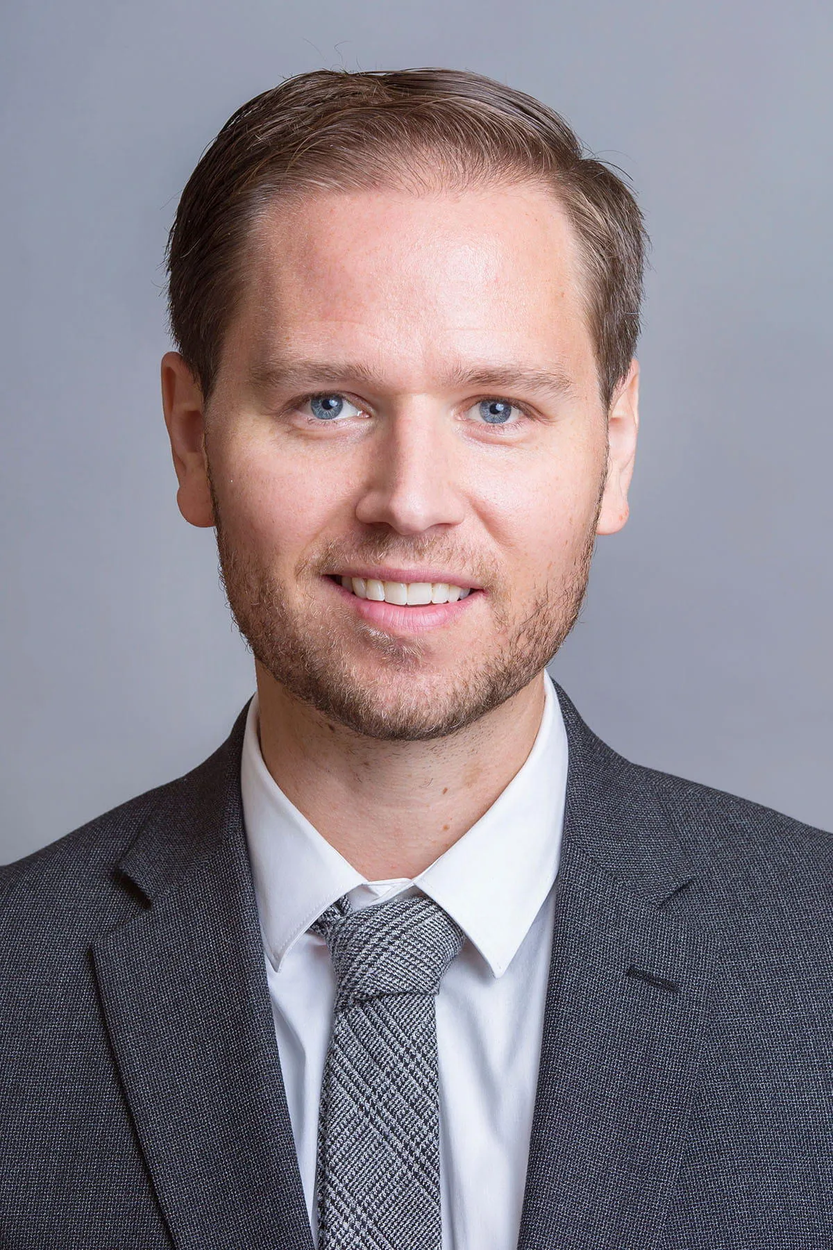 Dr. Derek Lyman Weyhrauch, MD