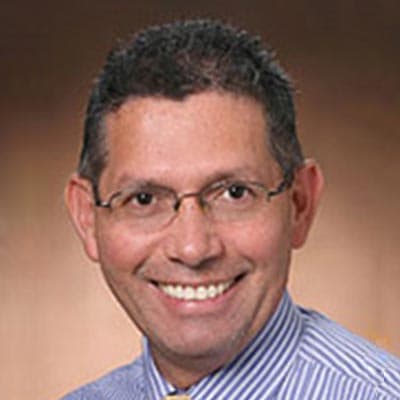 Dr. Pablo Henrique Tirado - Port Saint Lucie, FL - Family Medicine
