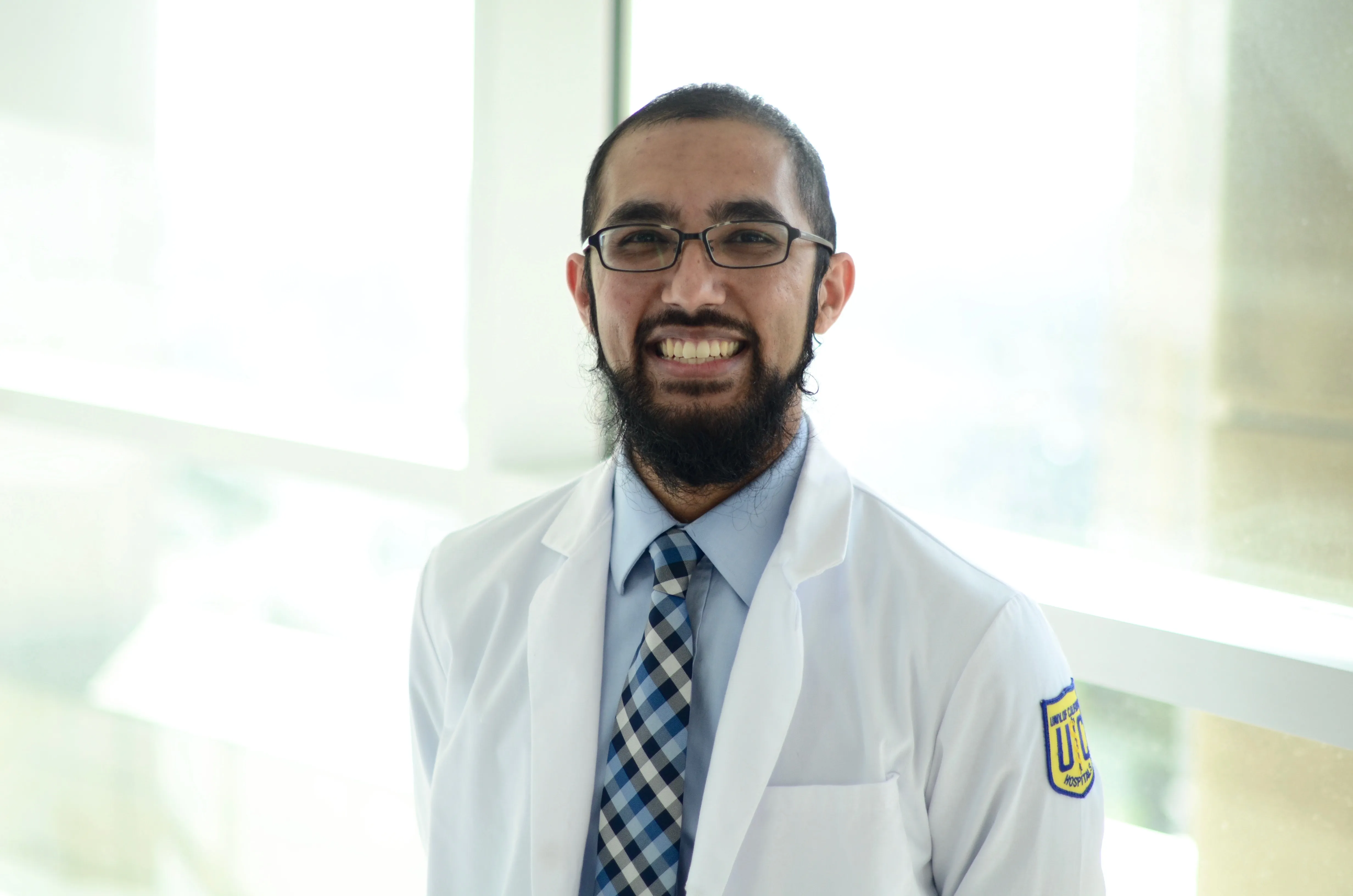 Dr. Murtaza Saifee, MD - West Hills, CA - Ophthalmology