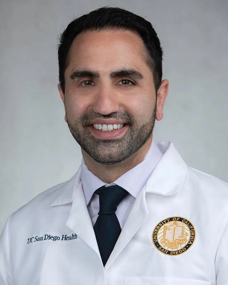 Dr. Aarya Kafi, MD - San Diego, CA - Pulmonology, Internal Medicine, Critical Care Medicine