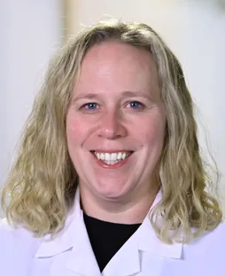 Dr. Lyndsey Runaas, MD - Madison, WI - Oncology, Hematologist, Oncologist, Oncologist/hematologist