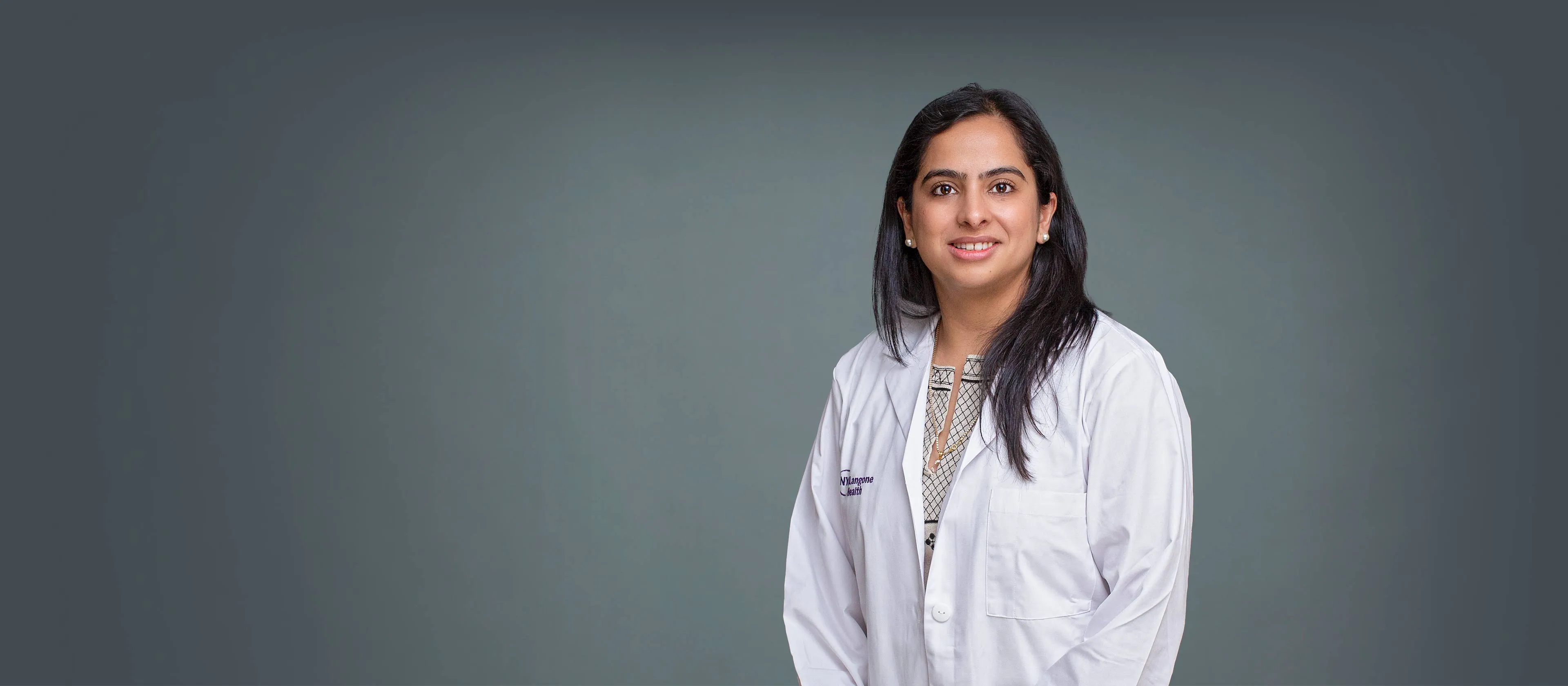 Dr. Ishita Bansal, MD - Mineola, NY - Nephrology, Nephrologist