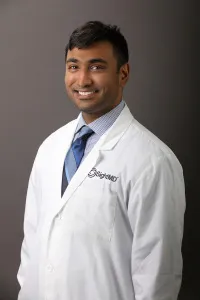 Dr Vivek Kumar, MD - Amityville, NY - Ophthalmology
