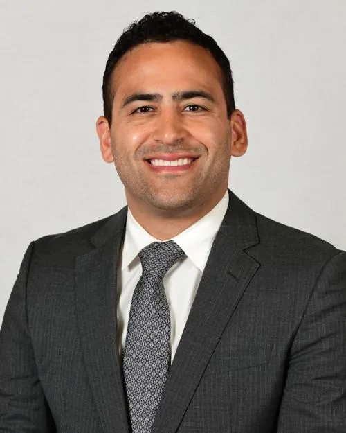 Dr. Wylie Y Lopez, MD - Edison, NJ - Orthopedic Spine Surgery, Spine Surgery
