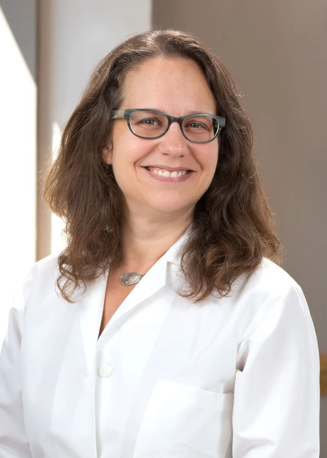 Dr. Julie L Tishler, MD - Boston, MA - Internal Medicine