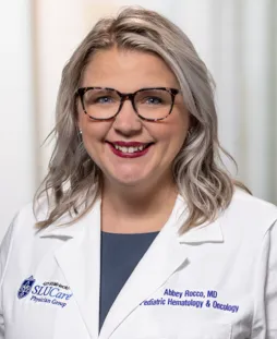 Dr. Abbey Rocco, MD - Saint Louis, MO - Pediatrics, Internist/pediatrician
