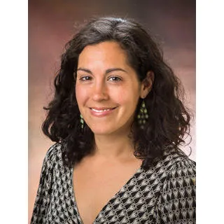 Dr. Sarah M. Wood, MD - Cleveland, TN - Pediatrics, Internist/pediatrician