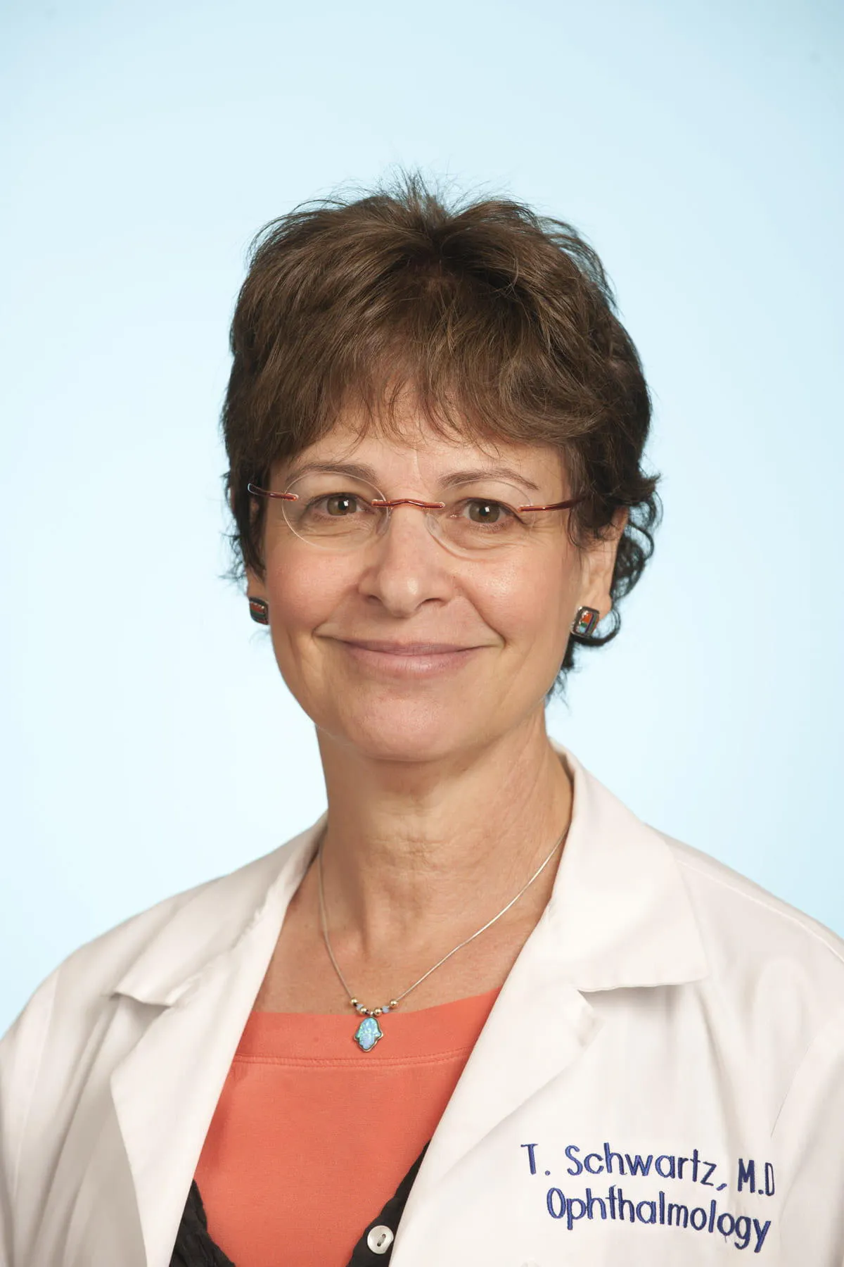 Dr. Terry Lynn Schwartz, MD - Crestview Hills, KY - Ophthalmology