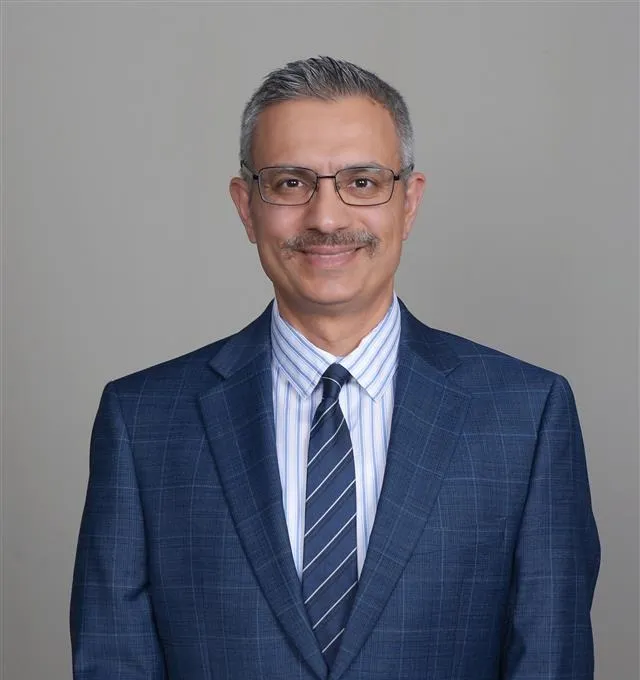 Dr. Hossein K Nazari, MD, PhD - Bloomington, MN - Ophthalmology, General Surgeon, Ophthalmic Plastic Surgery, Ophthalmologist