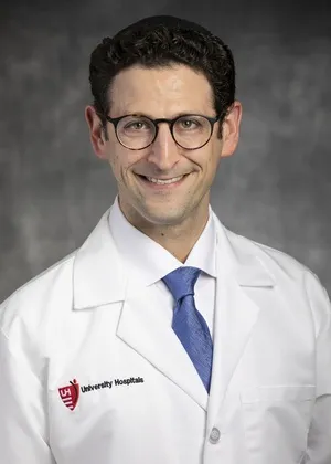 Dr. Moshe Prero, MD - Mayfield Heights, OH - Pulmonology, Internist/pediatrician, Pediatric Pulmonology