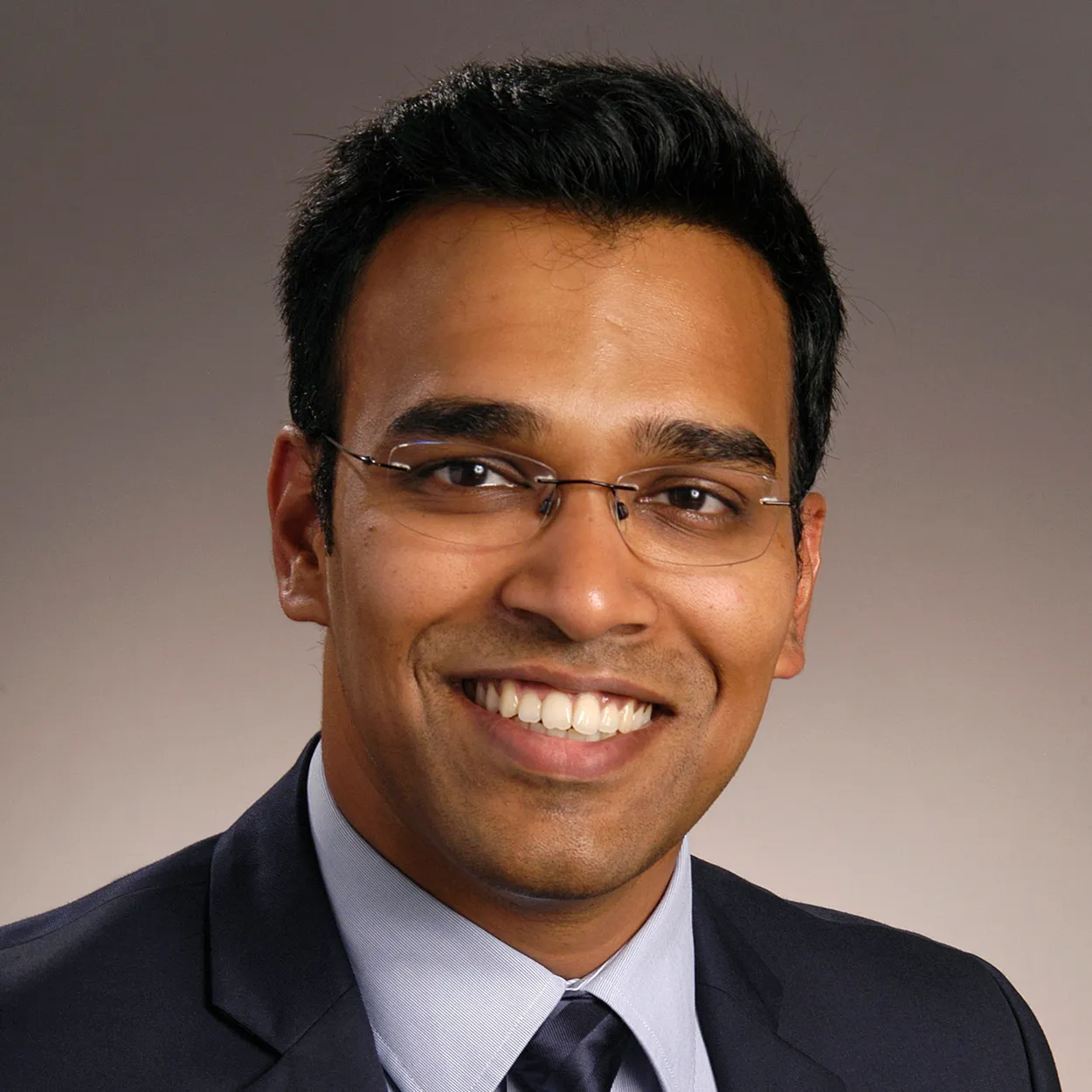 Dr. Aalok Khole, MD - Keene, NH - Internal Medicine, Infectious Disease
