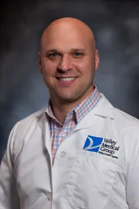 Dr. Brian Michael Mccue, MD - Wayne, NJ - Family Medicine