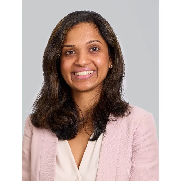 Dr. Trisha Mor, MD - New York, NY - Ophthalmology, Internal Medicine