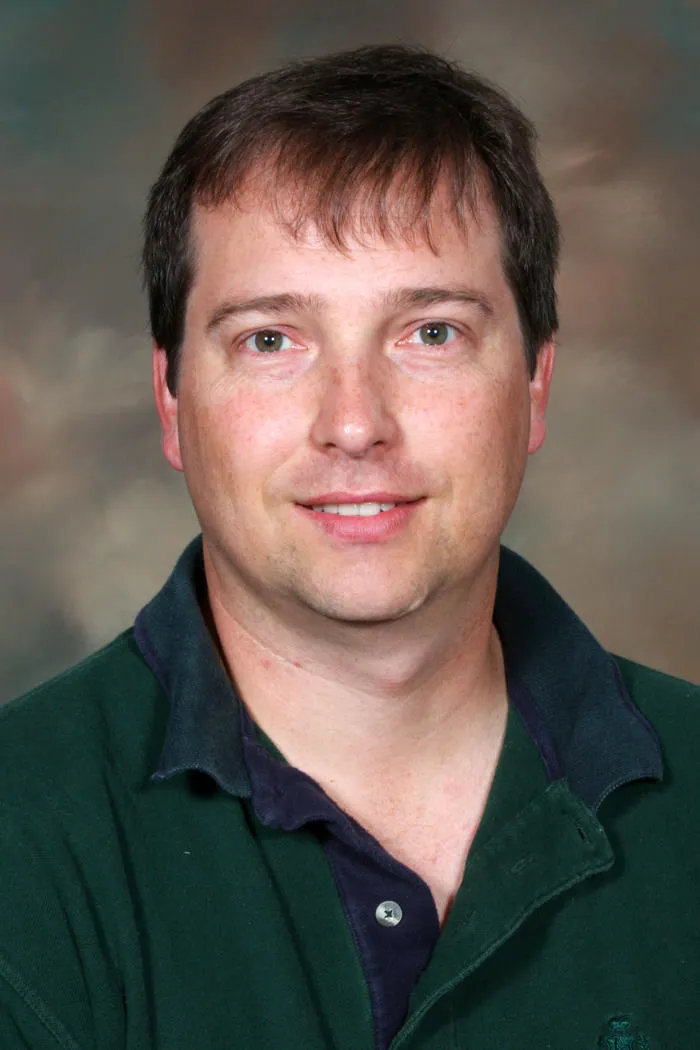 Dr. Kevin Paul Raville, MD - Rochester, NY - Critical Care Medicine, Critical Care Specialist