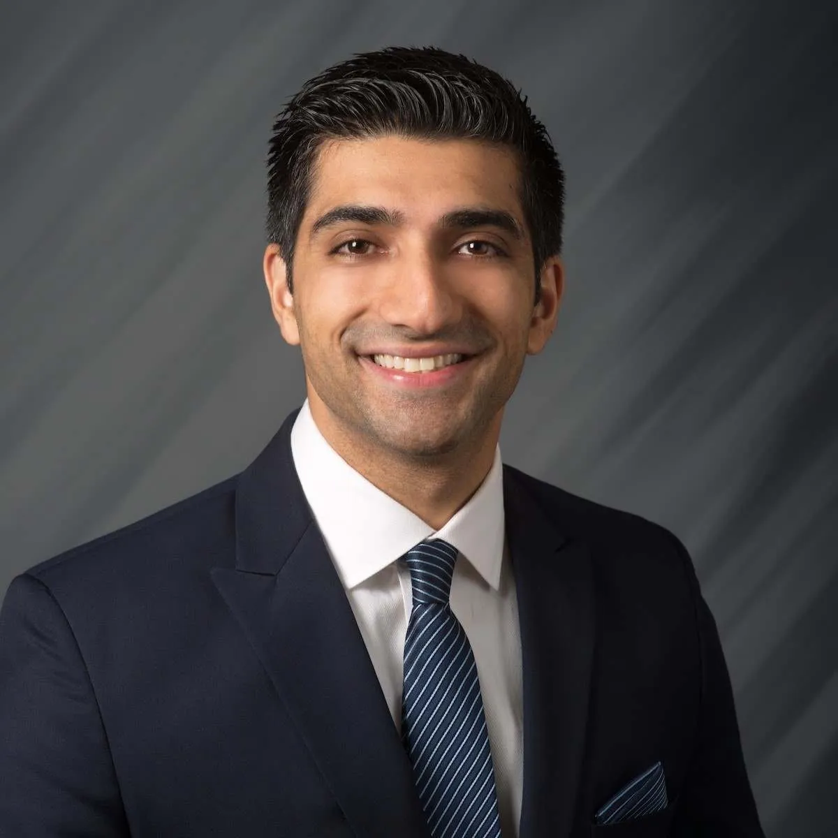 Dr. Rehan Hussain, MD - Des Plaines, IL - Ophthalmology