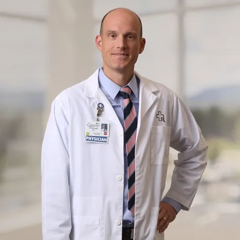 Dr. Colin Mccreight - Rutland, VT - Internal Medicine, Hospital Medicine