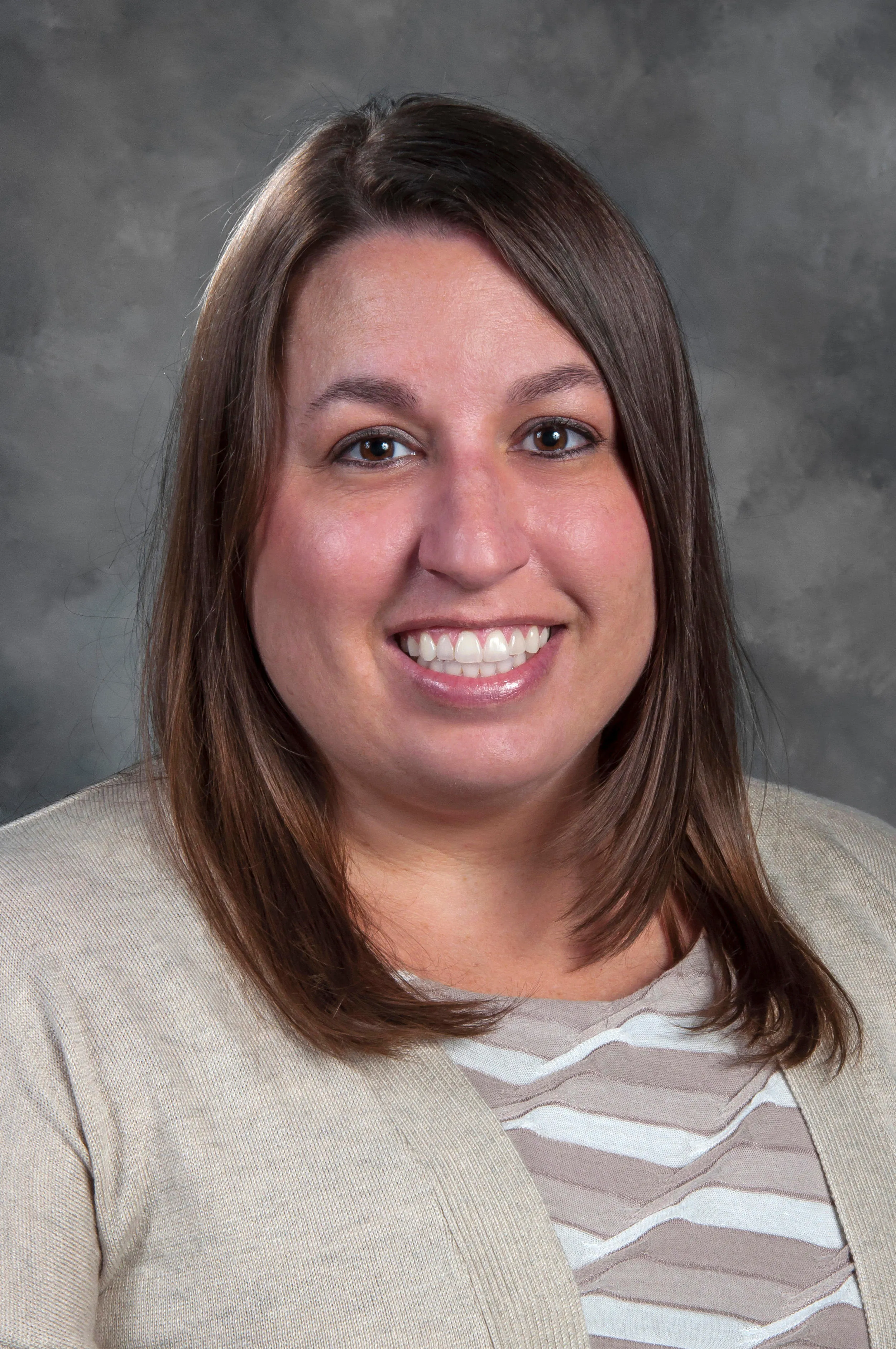 Dr. Jennifer Amy Criscola, MD - Saint Petersburg, FL - Critical Care Medicine, Pediatrics