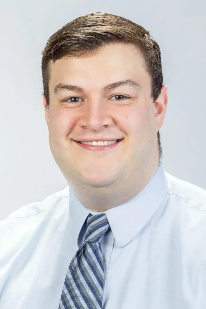 Dr. Matthew Steele Battaglia, MD - Rochester, NY - Critical Care Medicine, Critical Care Specialist
