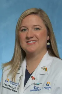 Dr. Kelly Jo Sandri, MD - Kansas City, MO - Family Medicine