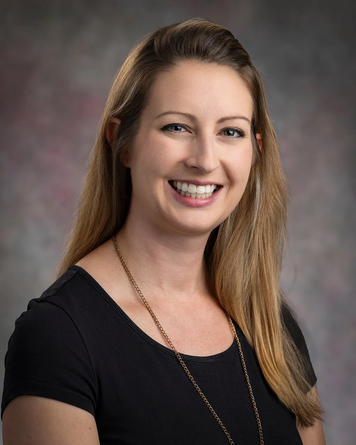 Dr. Rachell Renae Ayers, M.D. - Neenah, WI - Internal Medicine
