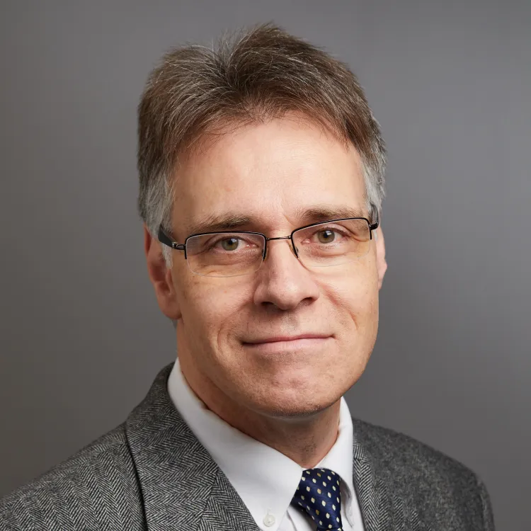 Dr. Uwe M Fischer, MD - New London, CT - Vascular Surgery, Vascular Surgeon